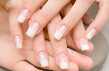 pose classique, french manucure permanente